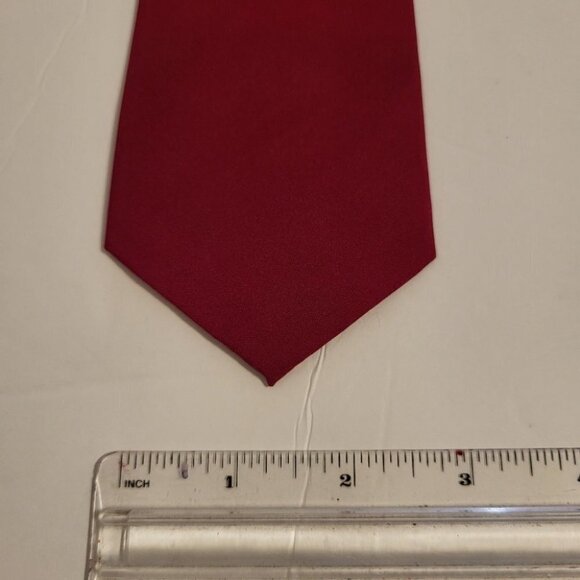 Men's Red Necktie - Picture 4 of 4